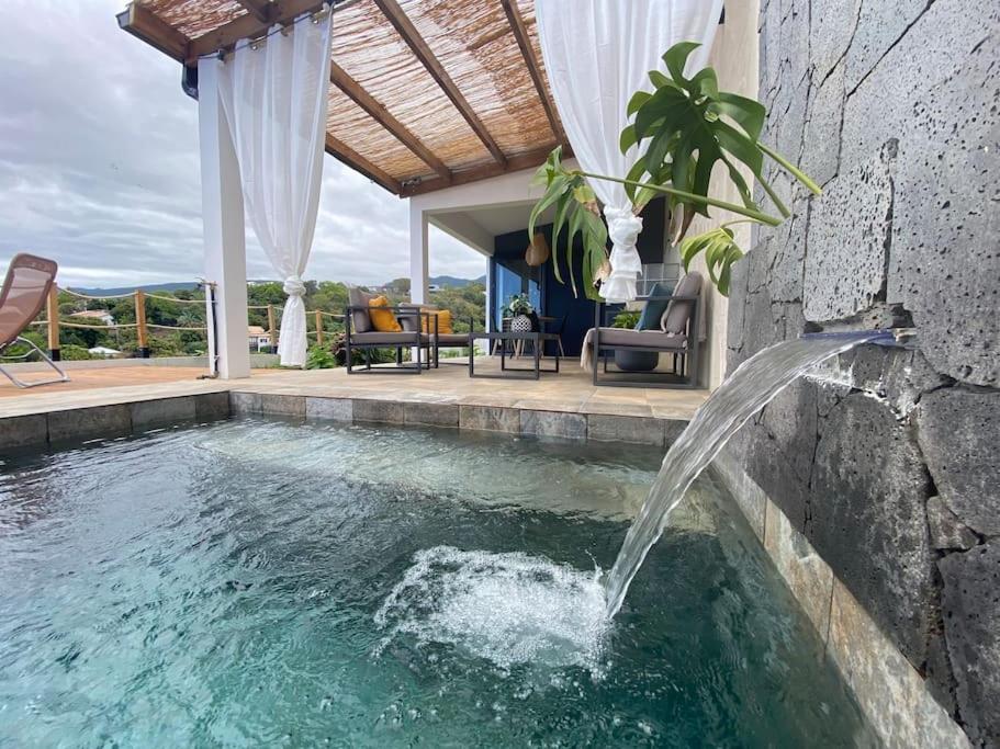 Cocoon Love Avec Piscine Privative Saint-Louis Luaran gambar