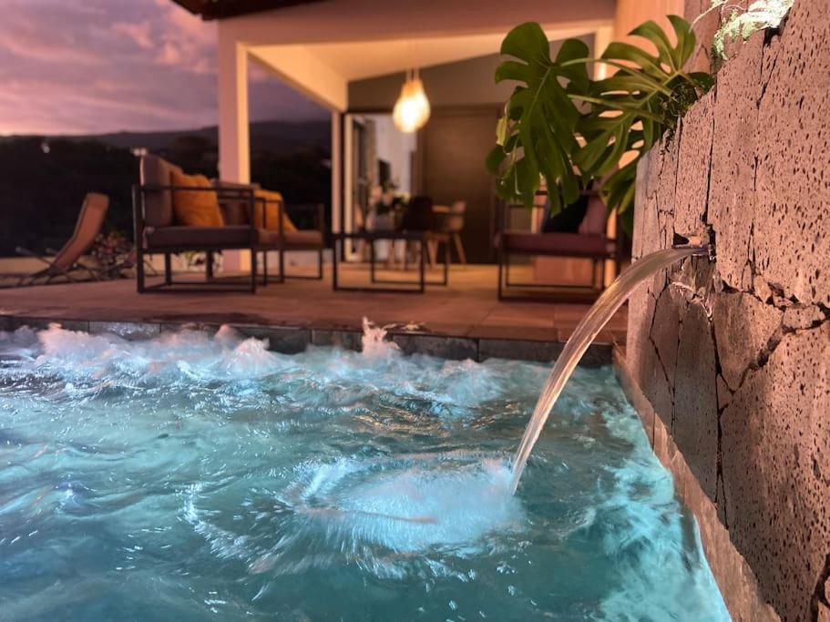 Cocoon Love Avec Piscine Privative Saint-Louis Luaran gambar